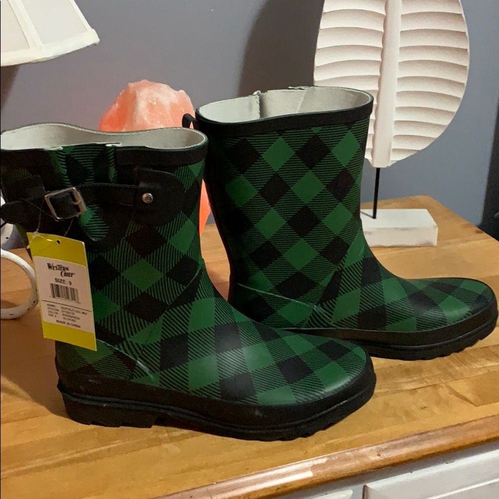 Brand new waterproof rain boots